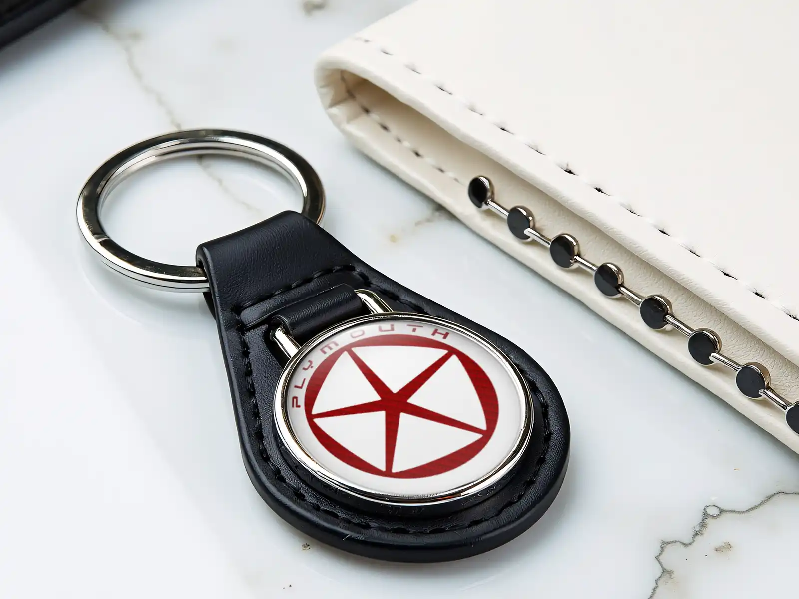 Plymouth Leder Schlüsseletui Stabiles Premium Glänzendes Finish